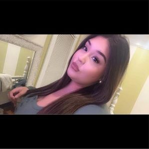 Meet your Posher, Adreanna